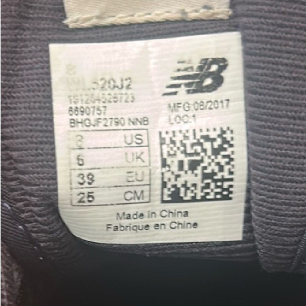 New Balance 520 Women’s Size 8 Navy Blue - Picture 11 of 12